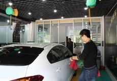 10元搶購超值車用玻璃水，高效去污護玻璃！